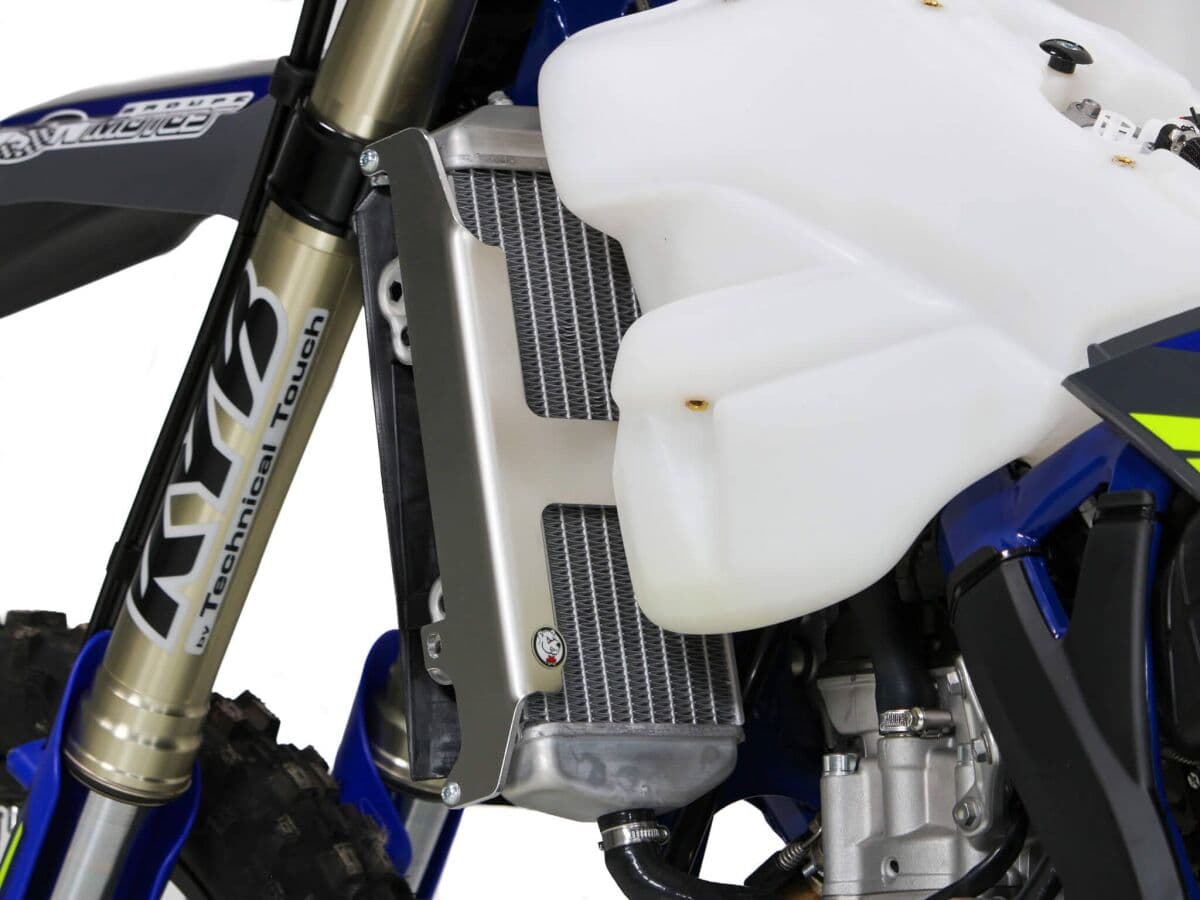 Radiator Braces