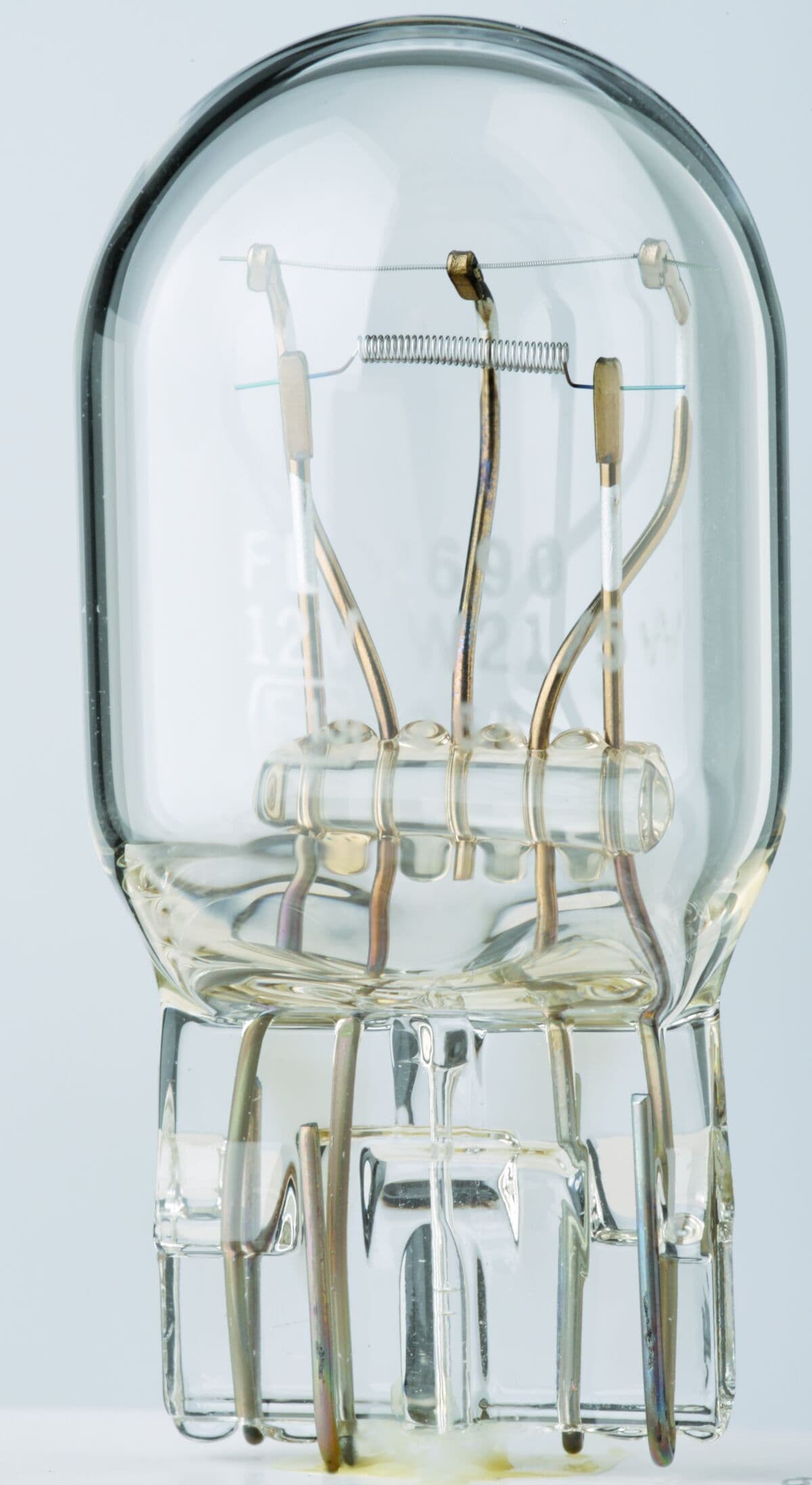 Becuri cu halogen cu filament de sticlă