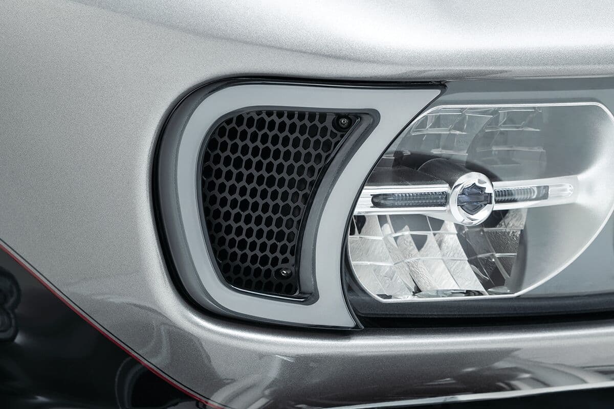 Tracer Headlight Vent Accents