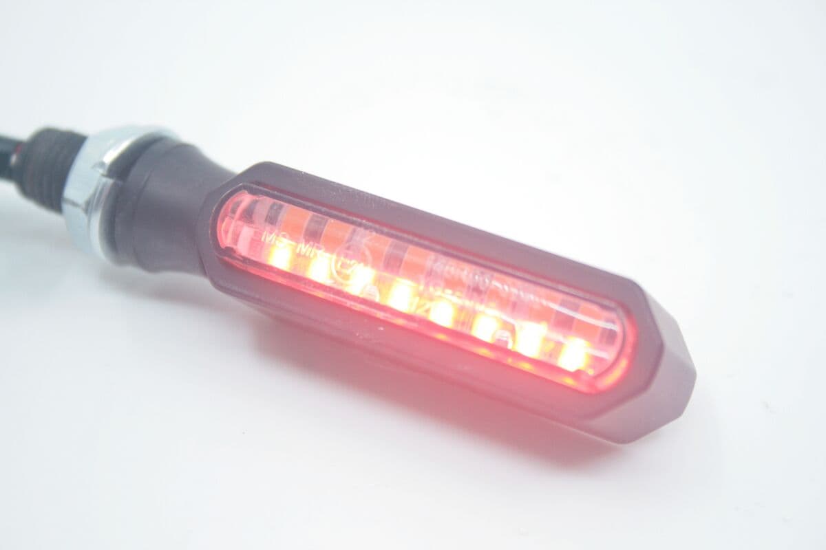 Stopuri LED cu semnalizatoare