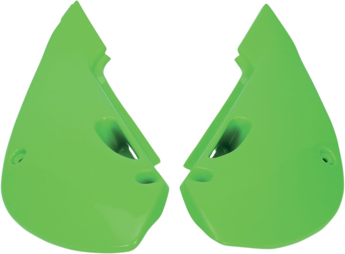 Oldalpanelek