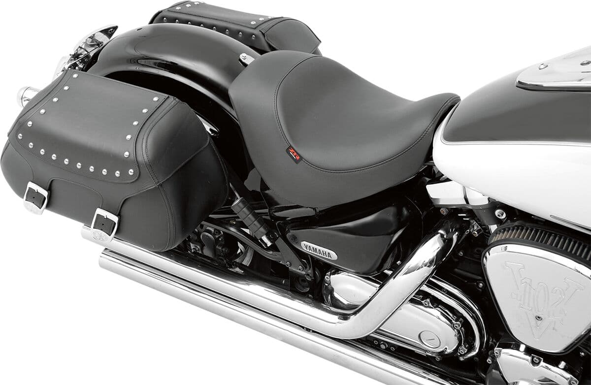 Low-Profile Solo Seat